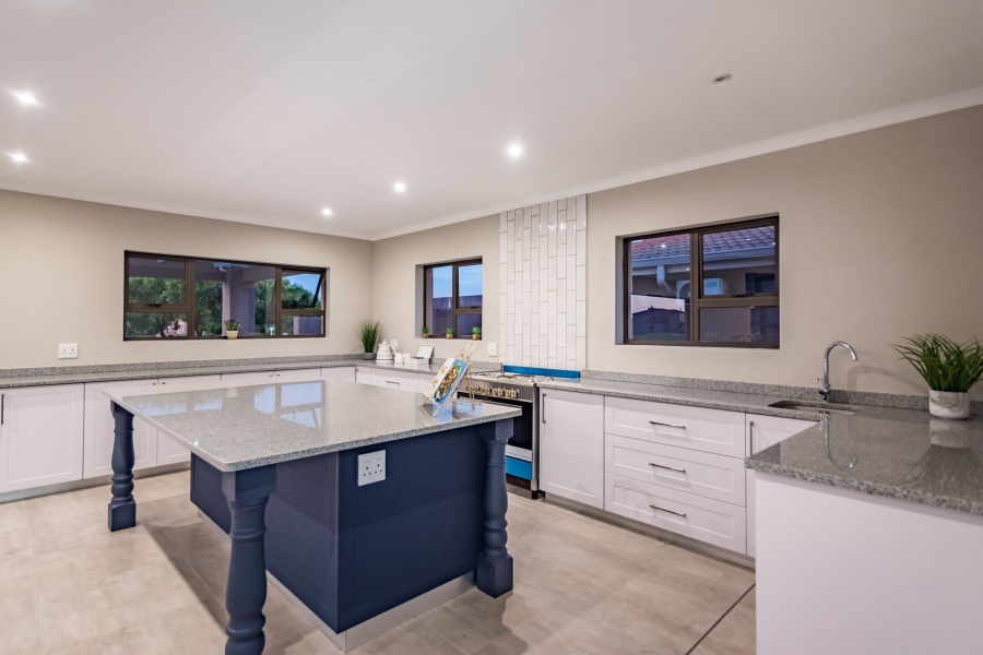 4 Bedroom Property for Sale in Club Milos Estate Free State